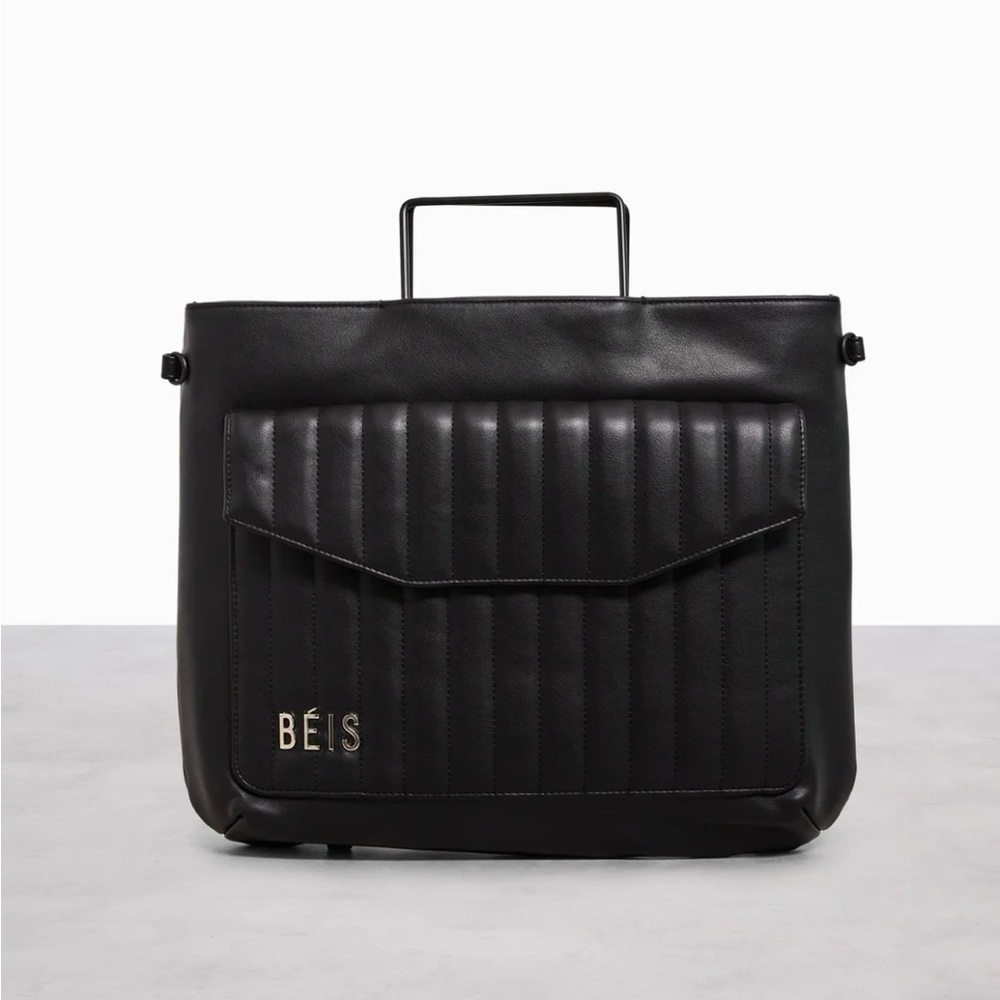 BÉIS 'The Messenger Backpack can be worn crossbody, as a backpack, or top handle